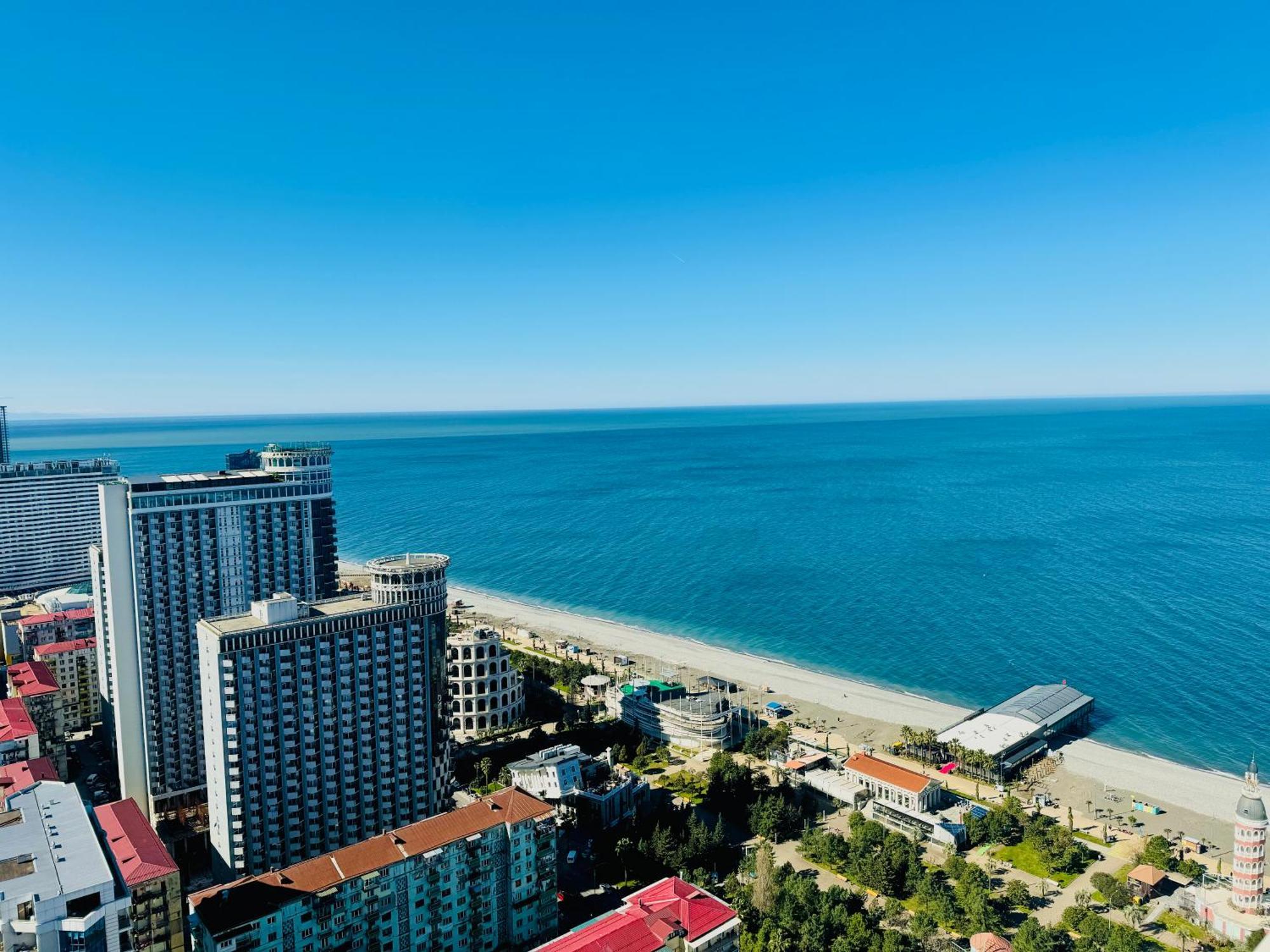 Lux Apartaments Batumi Exteriör bild